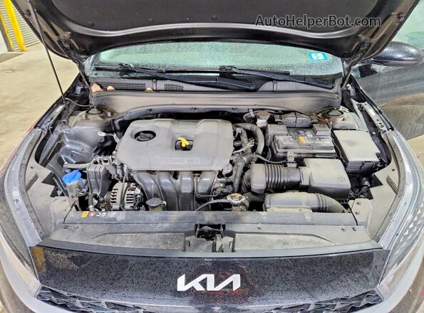 3KPF24AD1PE554792 2023 KIA FORTE Черный Вид задней части салона