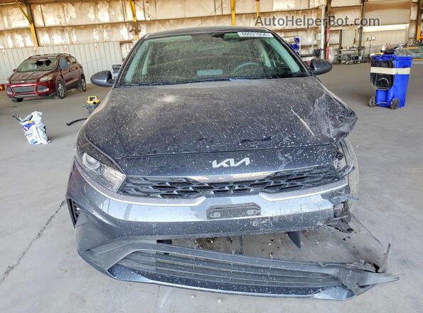 3KPF24AD1PE585587 2023 KIA FORTE Серый Вид спереди