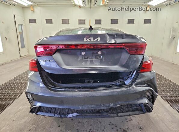 3KPF24AD1PE616157 2023 KIA FORTE Gray Вид ззаду