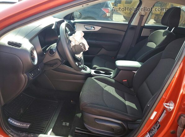 3KPF24AD1PE680862 2023 KIA FORTE Orange Front interior view