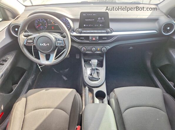 3KPF24AD1PE681963 2023 KIA FORTE Gray Вид панелі приладів