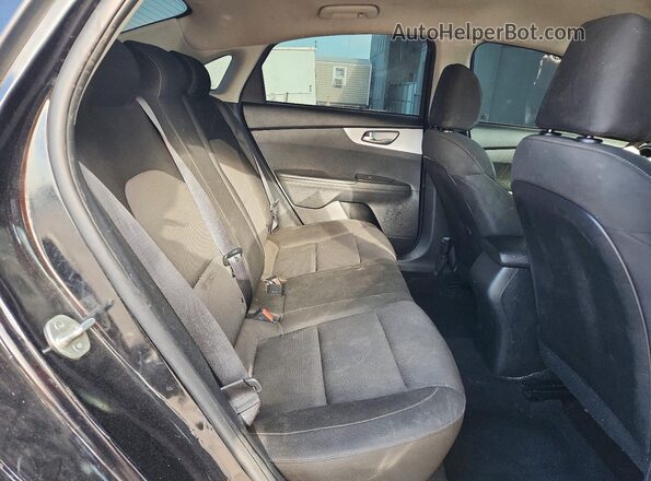 3KPF24AD1RE714768 2024 KIA FORTE Black Rear seats view