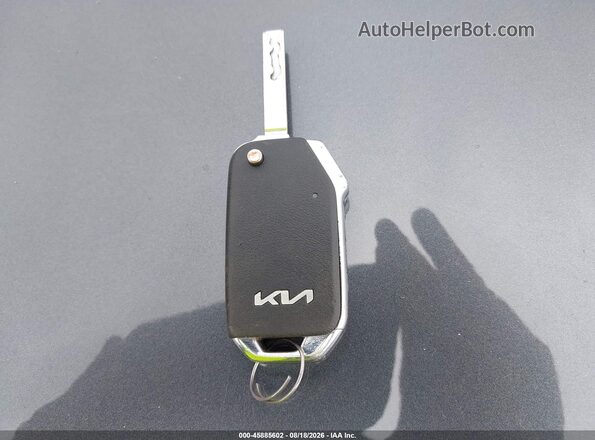 3KPF24AD1RE735569 2024 KIA FORTE Gray Dashboard view