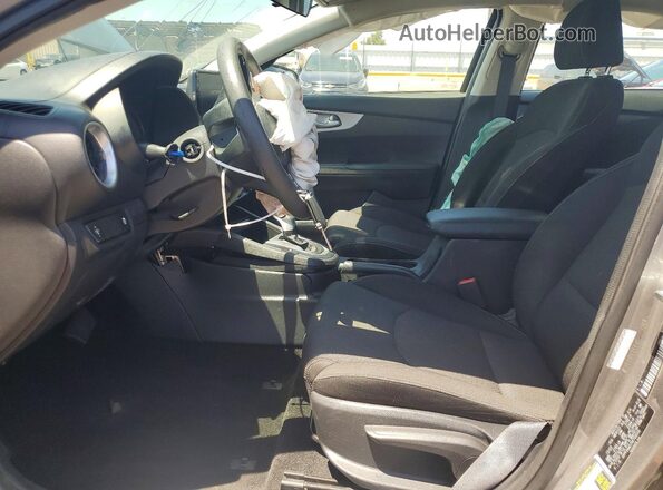 3KPF24AD1RE738505 2024 KIA FORTE Silver Vista interior delantera