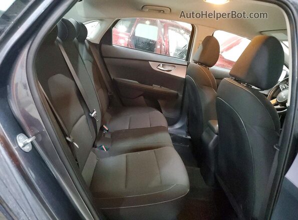 3KPF24AD1RE762304 2024 KIA FORTE Gray Vista de los asientos traseros