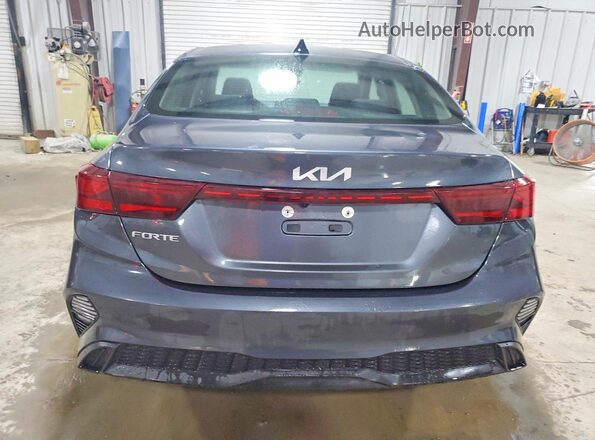 3KPF24AD1RE762304 2024 KIA FORTE Gray Vista trasera