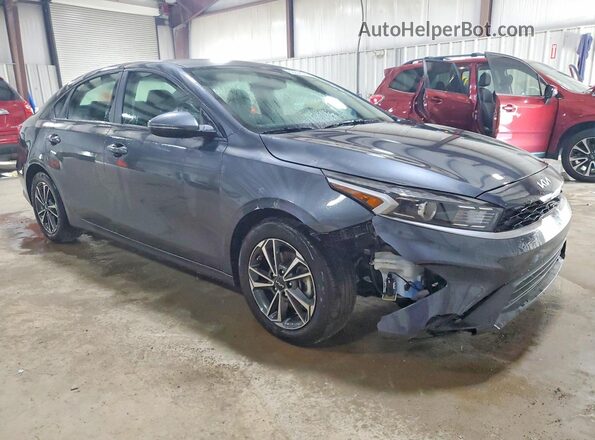 3KPF24AD1RE762304 2024 KIA FORTE Gray Delantero derecho