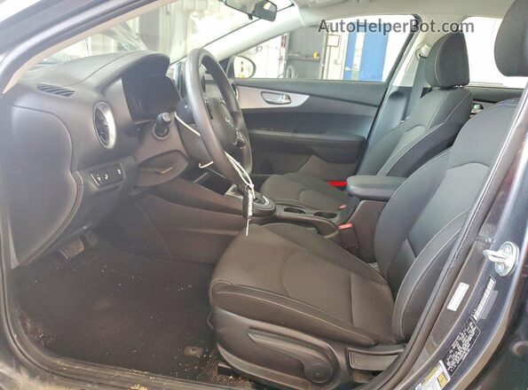 3KPF24AD1RE762304 2024 KIA FORTE Gray Vista interior delantera