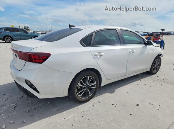 3KPF24AD1RE775649 2024 KIA FORTE White Задня права чверть