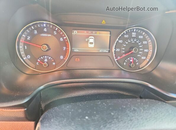 3KPF24AD1RE804082 2024 KIA FORTE Black Widok zestawu wskaźników