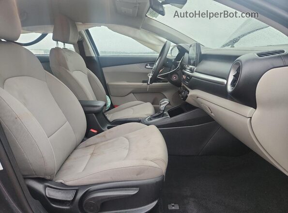 3KPF24AD2KE058294 2019 KIA FORTE Gray Widok wnętrza z przodu