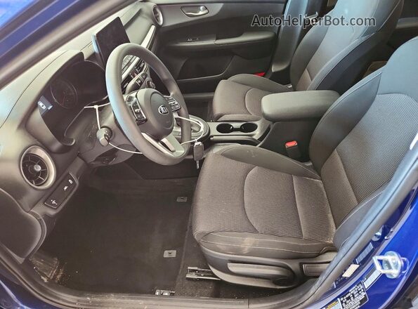 3KPF24AD2LE141175 2020 KIA FORTE Blue Սալոնի դիմացի տեսք