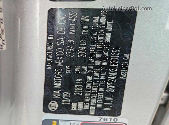 3KPF24AD2LE201391 2020 KIA FORTE Silver Widok komory silnika