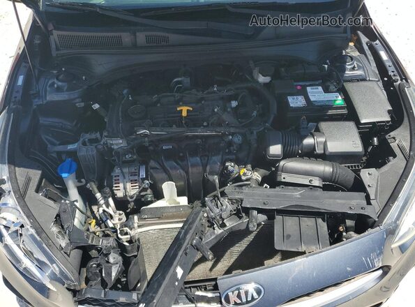 3KPF24AD2LE229465 2020 KIA FORTE Charcoal Widok wnętrza z tyłu