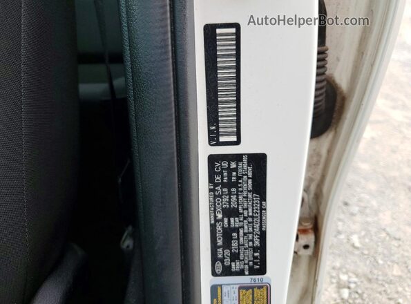 3KPF24AD2LE232317 2020 KIA FORTE White VIN կոդի պիտակի տեսք