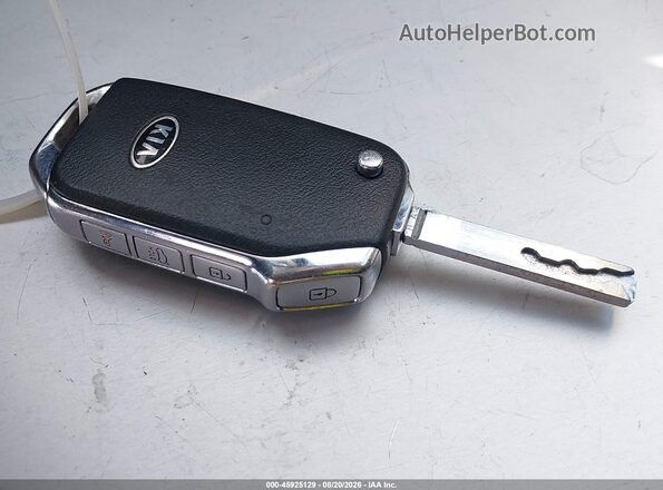 3KPF24AD2LE248162 2020 KIA FORTE Gray Widok deski rozdzielczej