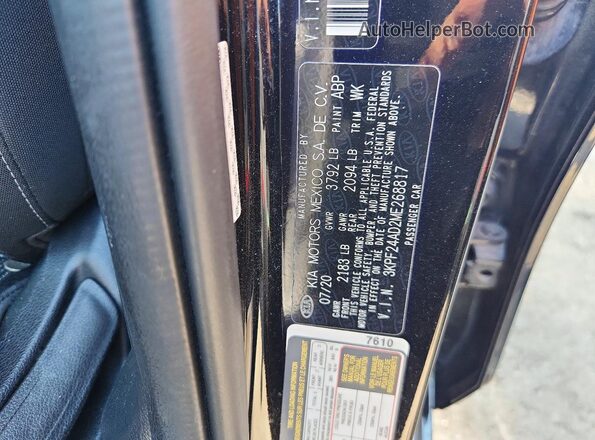 3KPF24AD2ME268817 2021 KIA FORTE Black Vista del compartimento del motor