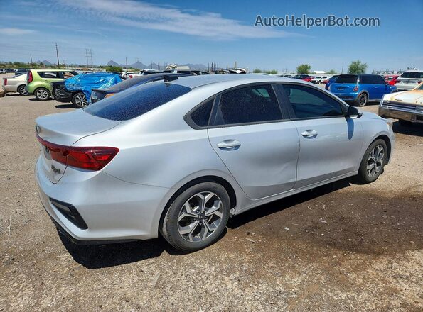 3KPF24AD2ME307566 2021 KIA FORTE Silver Tył prawy