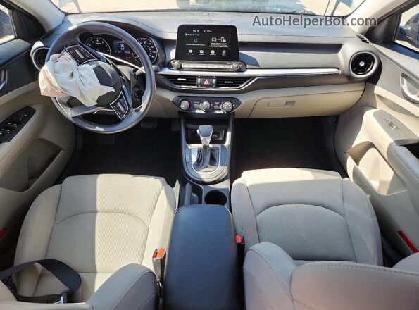 3KPF24AD2ME324481 2021 KIA FORTE Black Widok deski rozdzielczej