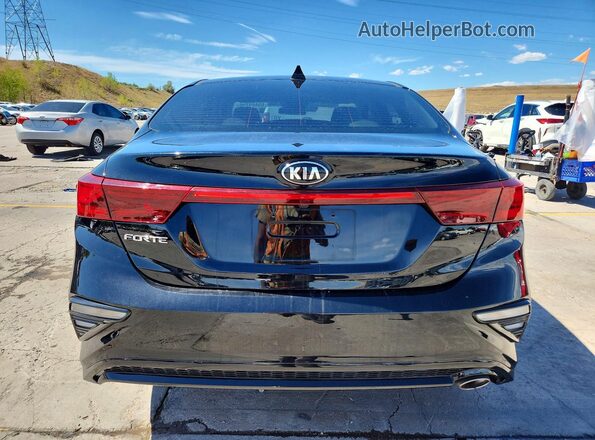 3KPF24AD2ME324481 2021 KIA FORTE Black Widok z tyłu