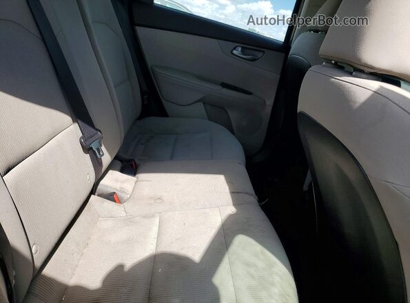 3KPF24AD2ME345086 2021 KIA FORTE Gray Հետևի նստատեղերի տեսք
