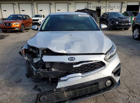 3KPF24AD2ME398838 2021 KIA FORTE Серебряный Вид спереди