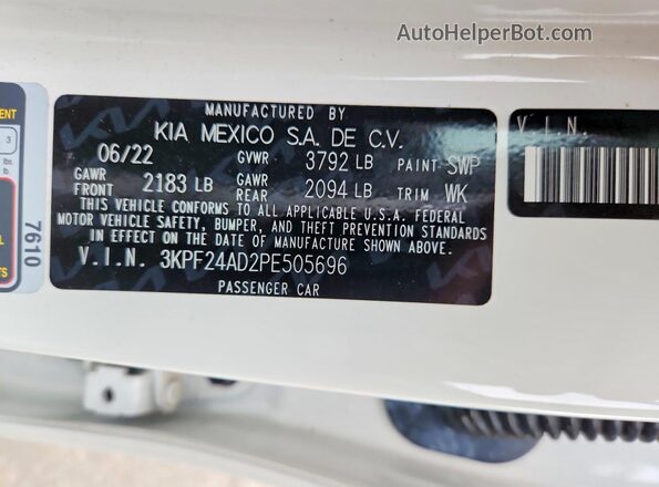 3KPF24AD2PE505696 2023 KIA FORTE White VIN კოდის სტიკერის ხედი