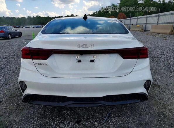 3KPF24AD2PE530680 2023 KIA FORTE White Вид ззаду