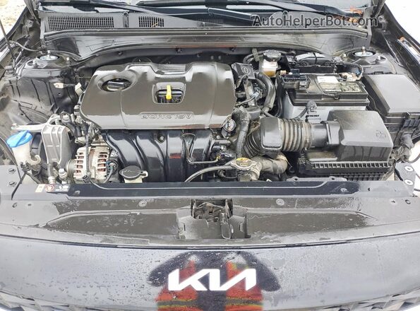 3KPF24AD2PE553523 2023 KIA FORTE Black Vista interior trasera