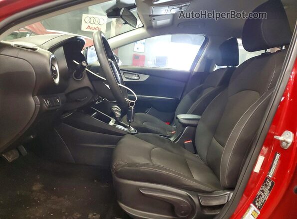 3KPF24AD2PE642394 2023 KIA FORTE Red წინა სალონის ხედი