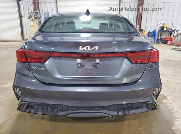 3KPF24AD2PE662970 2023 KIA FORTE Gray Вид ззаду