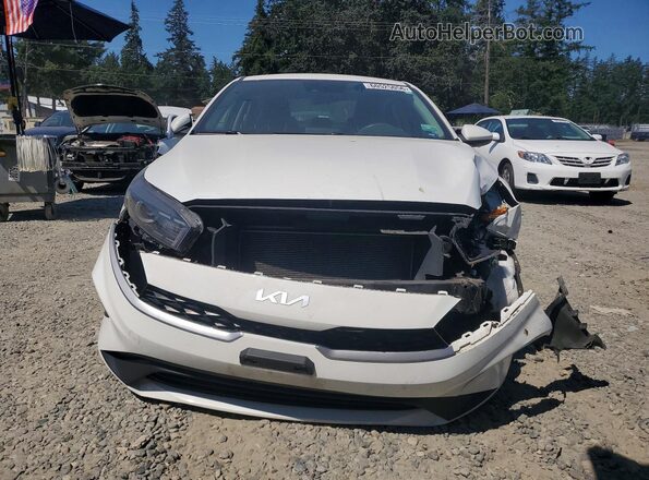 3KPF24AD2RE692344 2024 KIA FORTE Белый Вид спереди