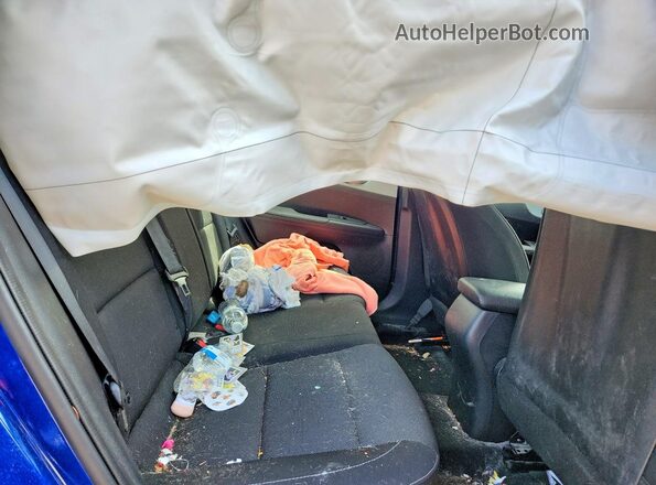 3KPF24AD2RE736813 2024 KIA FORTE Blue Вид задніх сидінь