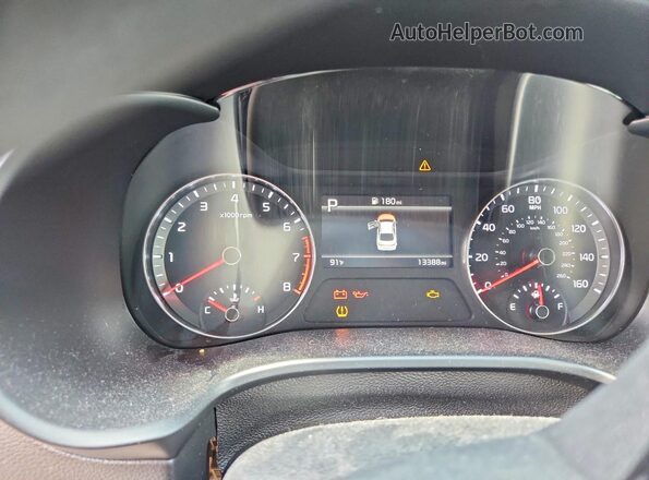 3KPF24AD2RE768564 2024 KIA FORTE Silver Widok zestawu wskaźników