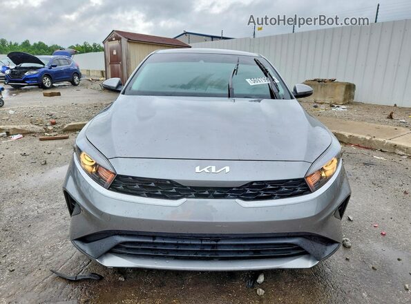 3KPF24AD2RE778320 2024 KIA FORTE Gray Вид спереду