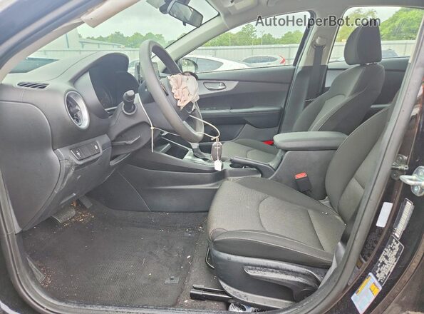 3KPF24AD2RE783565 2024 KIA FORTE Black Vista interior delantera