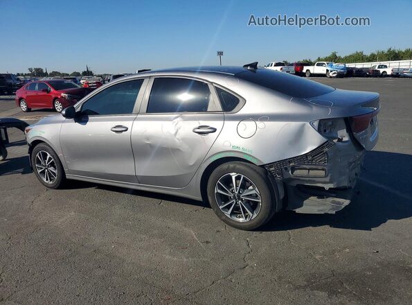 3KPF24AD2RE794937 2024 KIA FORTE Silver Trasero izquierdo