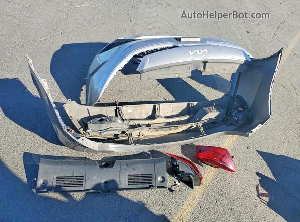 3KPF24AD2RE794937 2024 KIA FORTE Silver Vista del compartimento del motor