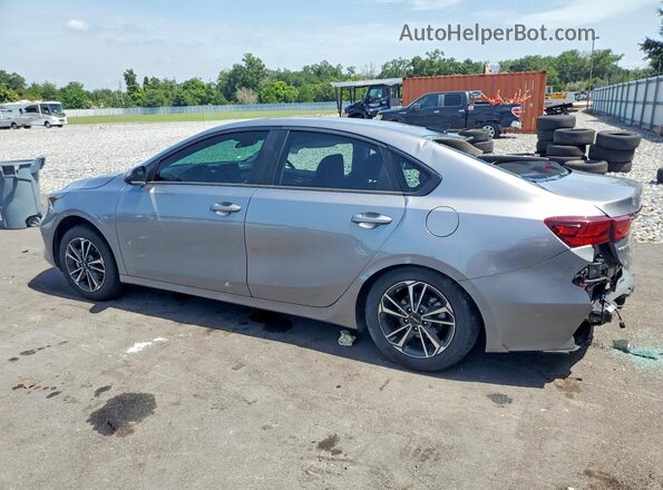 3KPF24AD2RE835633 2024 KIA FORTE Silver Trasero izquierdo