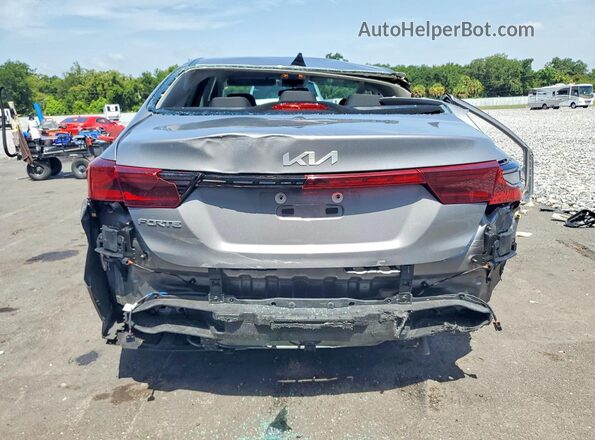 3KPF24AD2RE835633 2024 KIA FORTE Silver Vista trasera