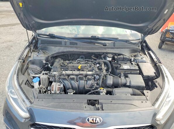 3KPF24AD3KE080885 2019 KIA FORTE Gray Rear interior view