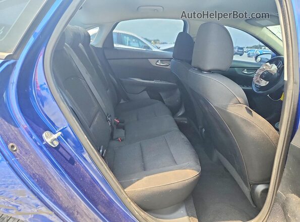 3KPF24AD3LE141640 2020 KIA FORTE Blue უკანა სავარძლების ხედი
