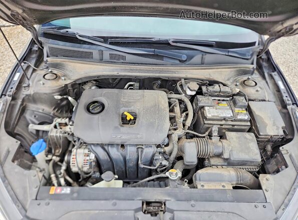 3KPF24AD3ME273556 2021 KIA FORTE Black Widok wnętrza z tyłu