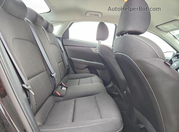 3KPF24AD3ME273556 2021 KIA FORTE Black Widok tylnych siedzeń