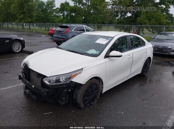 3KPF24AD3ME325347 2021 KIA FORTE White Front left