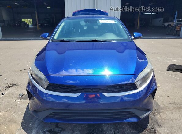 3KPF24AD3NE438880 2022 KIA FORTE Blue Widok z przodu