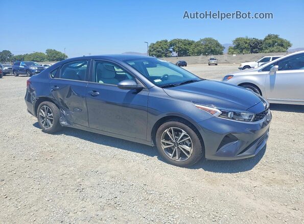 3KPF24AD3NE490686 2022 KIA FORTE Gray Delantero derecho