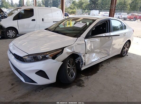 3KPF24AD3PE538951 2023 KIA FORTE White Առջևի ձախ երեք քառորդ տեսարան