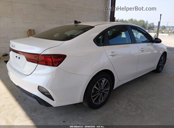 3KPF24AD3PE538951 2023 KIA FORTE White Հետևի աջ
