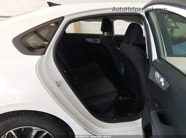 3KPF24AD3PE538951 2023 KIA FORTE White VIN կոդի պիտակի տեսք